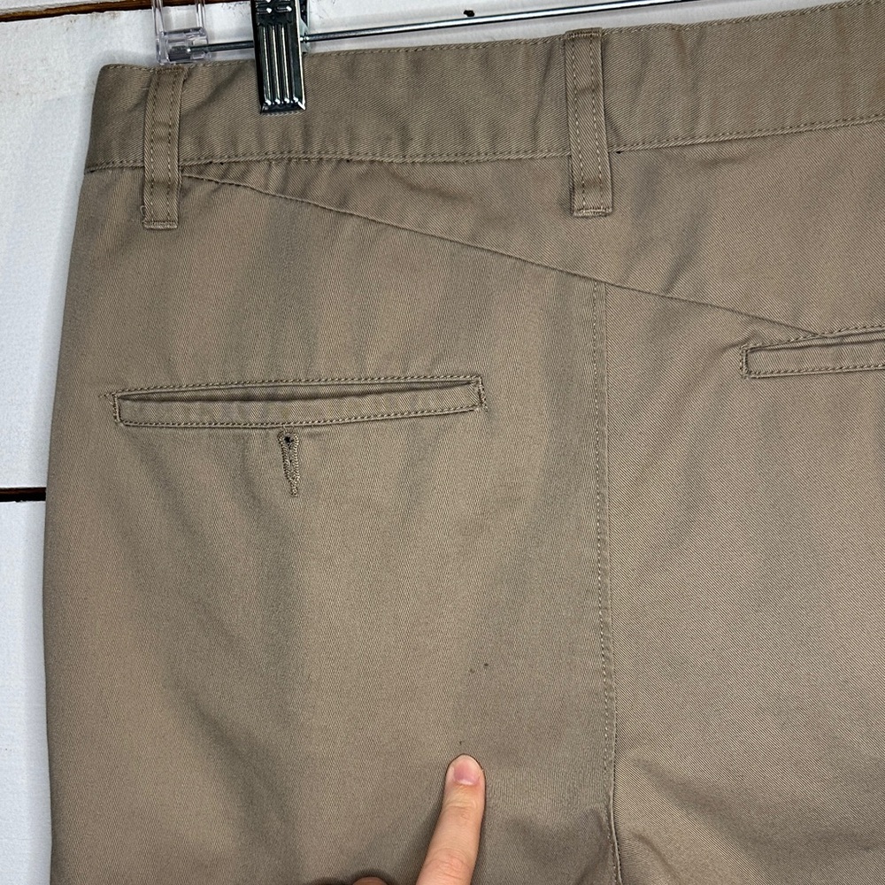 Volcom Men's Tan Shorts - Picture 6 of 10